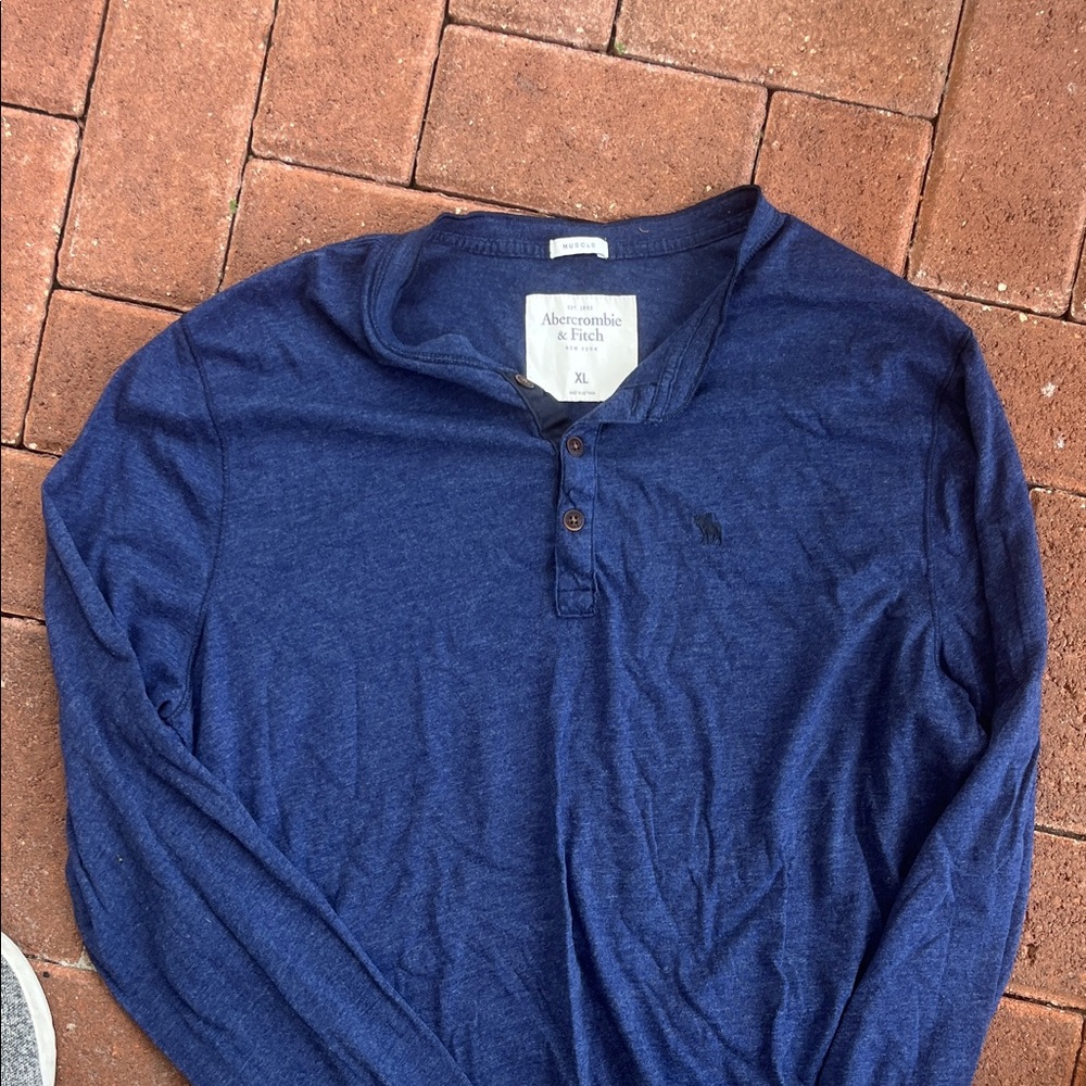 Abercrombie & Fitch Men's Blue Long Sleeve Shirt - Picture 3 of 4